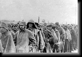 Soviet prisoners of war. SS photograph. * 760 x 520 * (64KB)